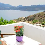 Morfeas Hotel