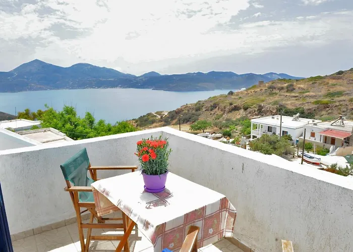 Morfeas Hotel Trypiti